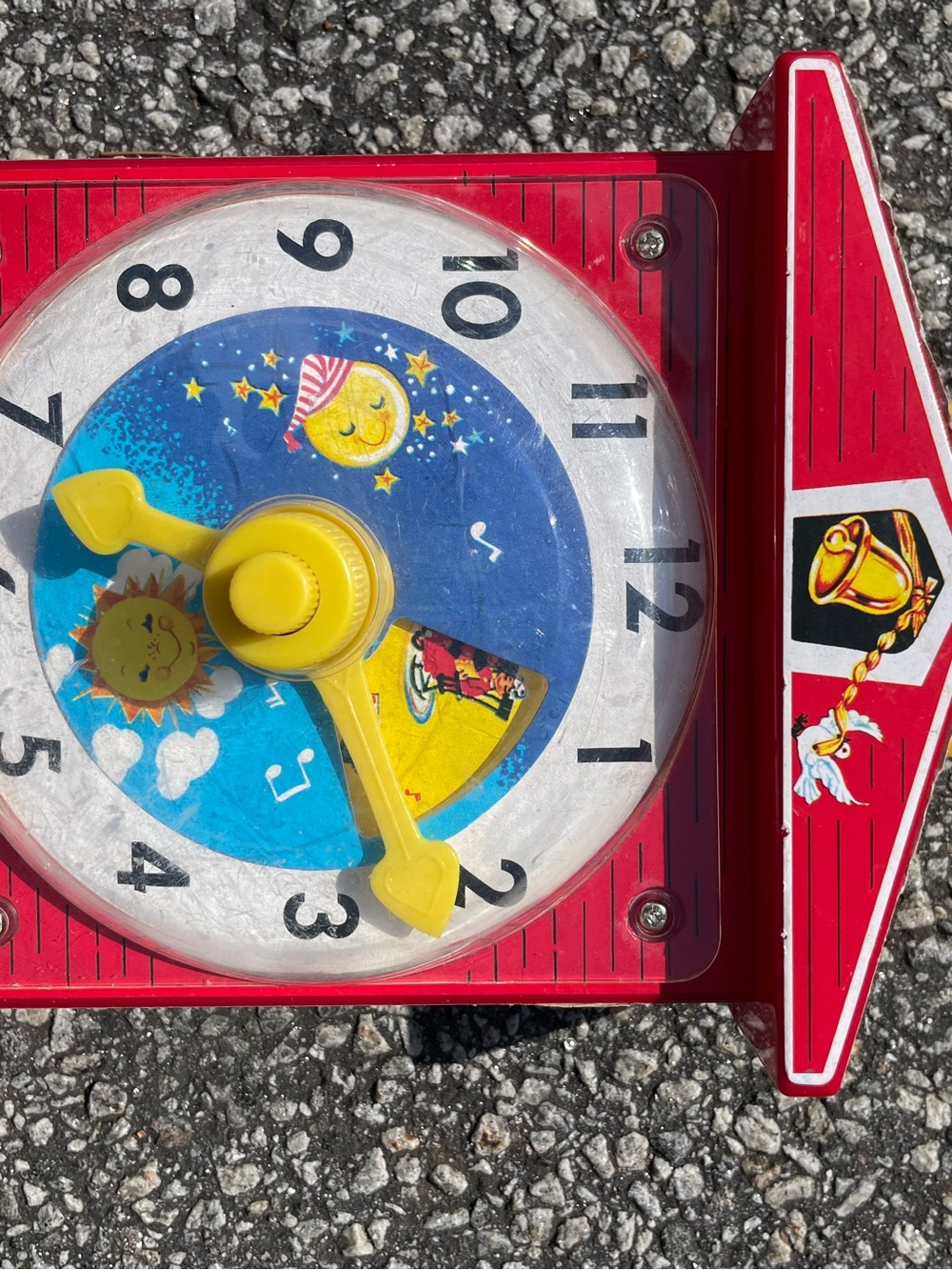 Fisher-Price Red and Yellow Learning Clock Toy vintage - Picture 2 of 3